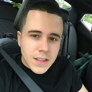 Meet your Posher, Rolando